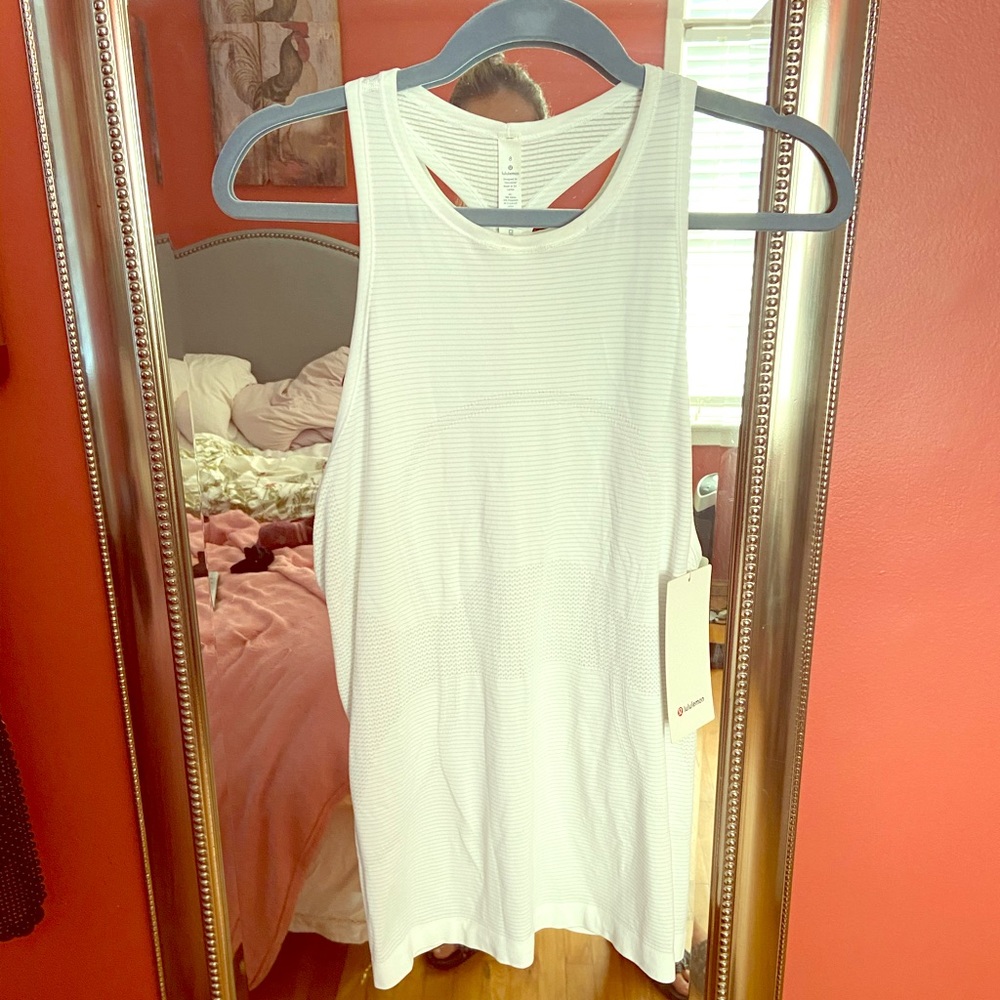 Brand new Lululemon Swiftly Tech T-Back tank
